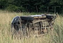 Homem morre após acidente com caminhonete Homem morre após caminhonete capotar na Bahia