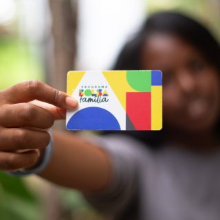 Aliado de Flávio Bolsonaro vai ao TSE contra aumento no Bolsa Família Itaberaba tem 12.928 famílias atendidas pelo Bolsa Família
