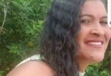 Mulher é morta com golpes de machado na Bahia; corpo foi encontrado por filho Mulher é morta com golpes de machado na Bahia; corpo foi encontrado por filho
