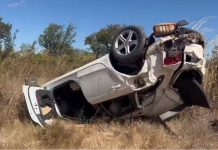 Cunhado de pré-candidato a prefeito de cidade da Bahia morre após carro capotar na BR-242 Acidente aconteceu na BR-242, em trecho entre as cidades de Luís Eduardo Magalhães e Barreiras.