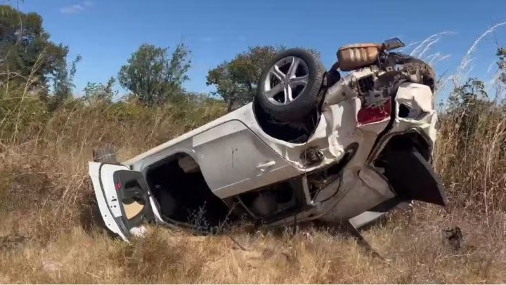 Acidente aconteceu na BR-242, em trecho entre as cidades de Luís Eduardo Magalhães e Barreiras.