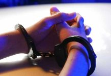 Mulher é presa em flagrante pela morte do filho de dois meses Mulher é presa em flagrante pela morte do filho de dois meses