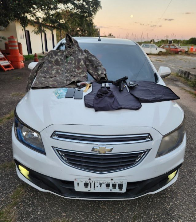 PRF Apreende Arma, Munições e Acessórios em Capim Grosso