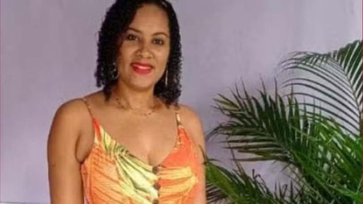 Ciclista bate em carro de som e morre em reta final de prova no oeste da Bahia