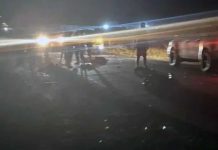 Casal de idosos morre em colisão entre moto e carro Casal de idosos morre em colisão entre moto e carro