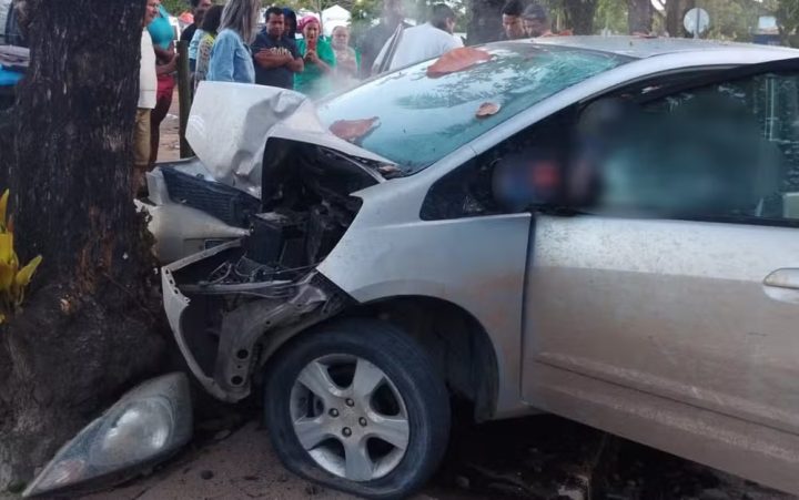 Acidente deixa um morto e outro ferido no extremo sul da Bahia