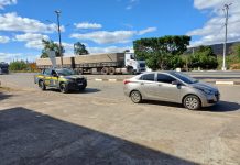 PRF recupera veículo clonado com registro de roubo na BR-242
