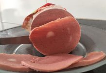 Bahia registra 2 mortes suspeitas de botulismo; doença está associada ao consumo de mortadela de frango