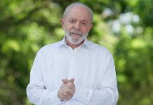 Avião de Lula tem problema técnico no México e vai retornar ao aeroporto, diz FAB