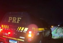 Mulher morre após ser atropelada por moto na BR-242 Mulher morre após ser atropelada por moto na BR-242