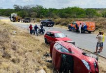 Acidente entre dois veículos deixa cinco pessoas feridas