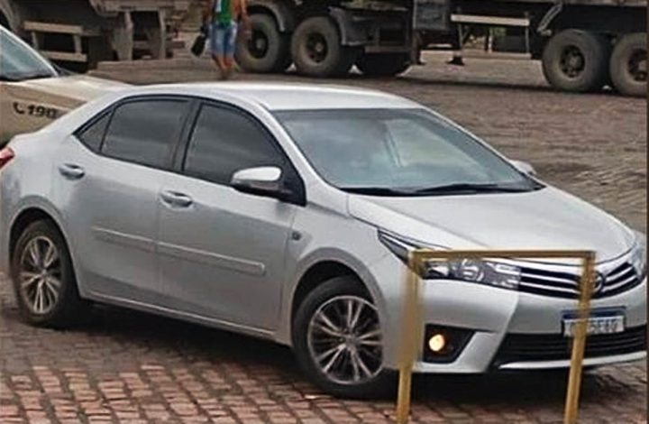 Policia recupera veiculo roubado em Ruy Barbosa