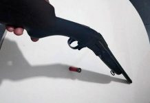 Após denuncia de violência domestica, policia apreende arma em Rafael Jambeiro Após denuncia de violência domestica, policia apreende arma em Rafael Jambeiro