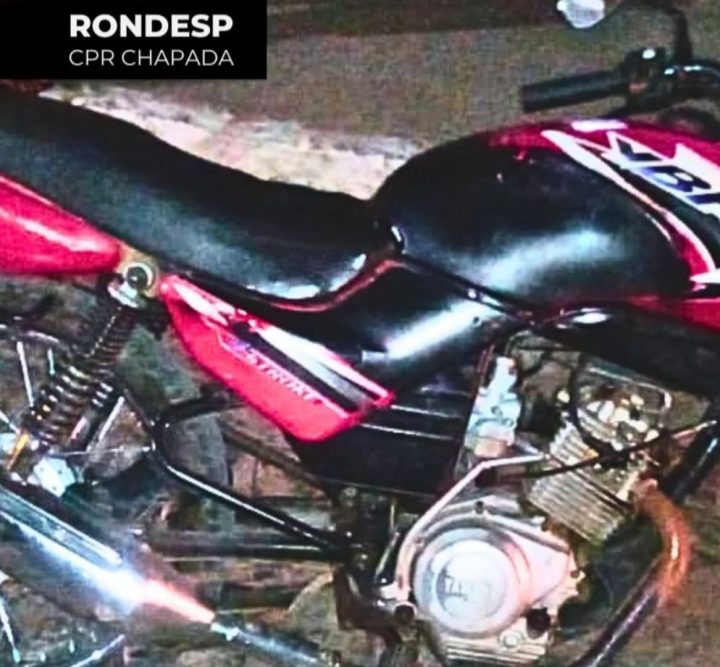 Homem é preso com drogas e moto com sinais de adulteração em Itaberaba