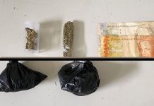 CIPE Chapada apreende drogas em operação no Mercado Municipal de Ruy Barbosa CIPE Chapada apreende drogas em operação no Mercado Municipal de Ruy Barbosa