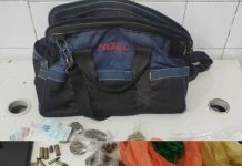Polícia apreende drogas e munições durante abordagem em Itaberaba Polícia apreende drogas e munições durante abordagem em Itaberaba