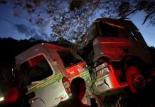 10 pessoas morreram e 4 ficaram feridas após grave acidente na BR-242 Grave acidente deixa mortos e feridos na tarde deste domingo na BR-242