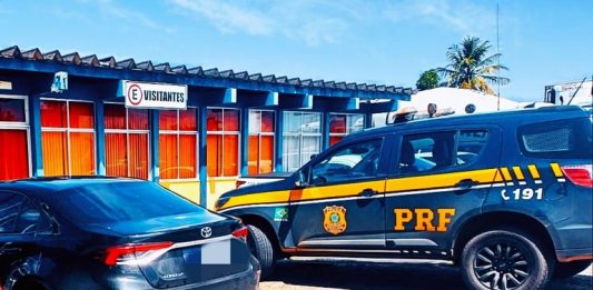 Homem troca terreno na praia por Corolla blindado e acaba preso pela PRF
