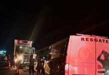 Grave acidente entre moto e caminhão deixa uma vítima fatal na BA-052, em Ipirá