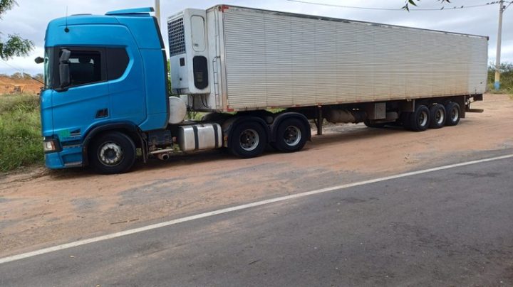 PRF e SEFAZ identificam fraude fiscal de quase R$ 80 mil durante operação em Itaberaba