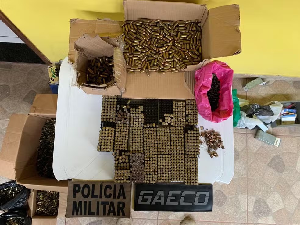 Homem é preso em operação contra comércio ilegal de armas de fogo e munições