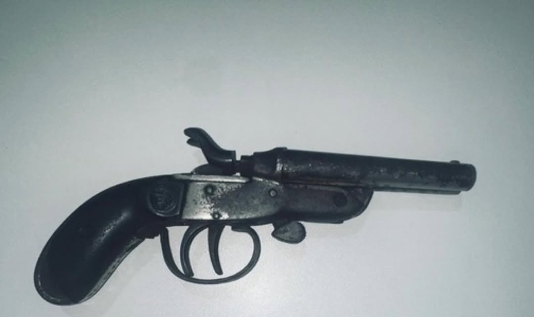 Homem é detido com arma de fogo durante operação policial em Itatim