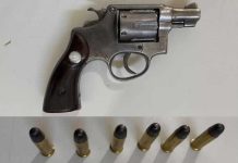 Rondesp Chapada apreende revólver durante patrulhamento no centro de Iaçu