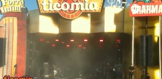 Princípio de incêndio atinge palco em show da dupla Iguinho e Lulinha