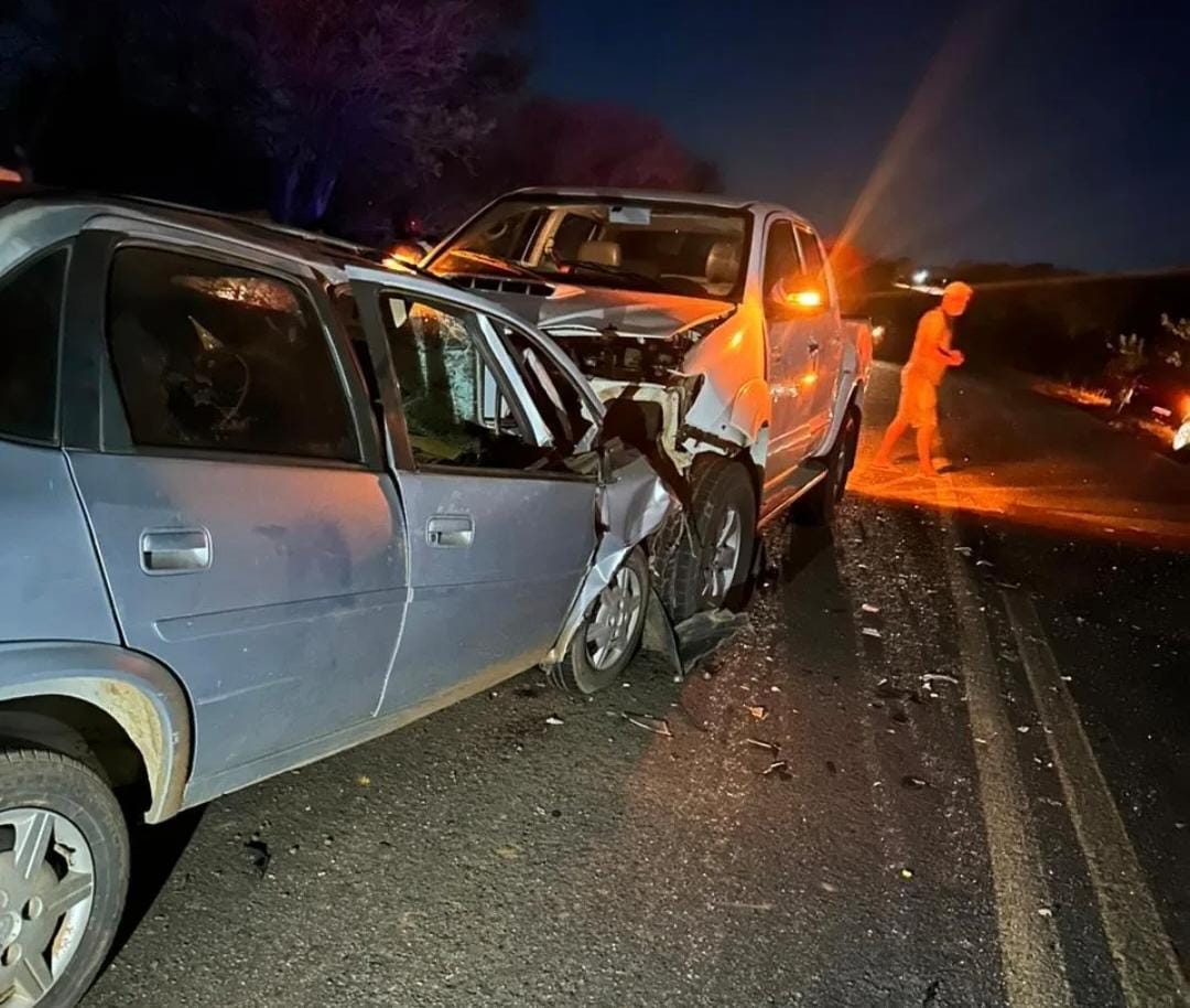 Idoso morre após colisão fontal na noite desta quinta-feira