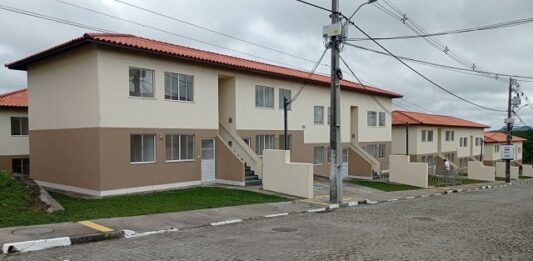 Jerônimo e Rui Costa autorizam construção de 208 moradias do Minha Casa, Minha Vida na Bahia