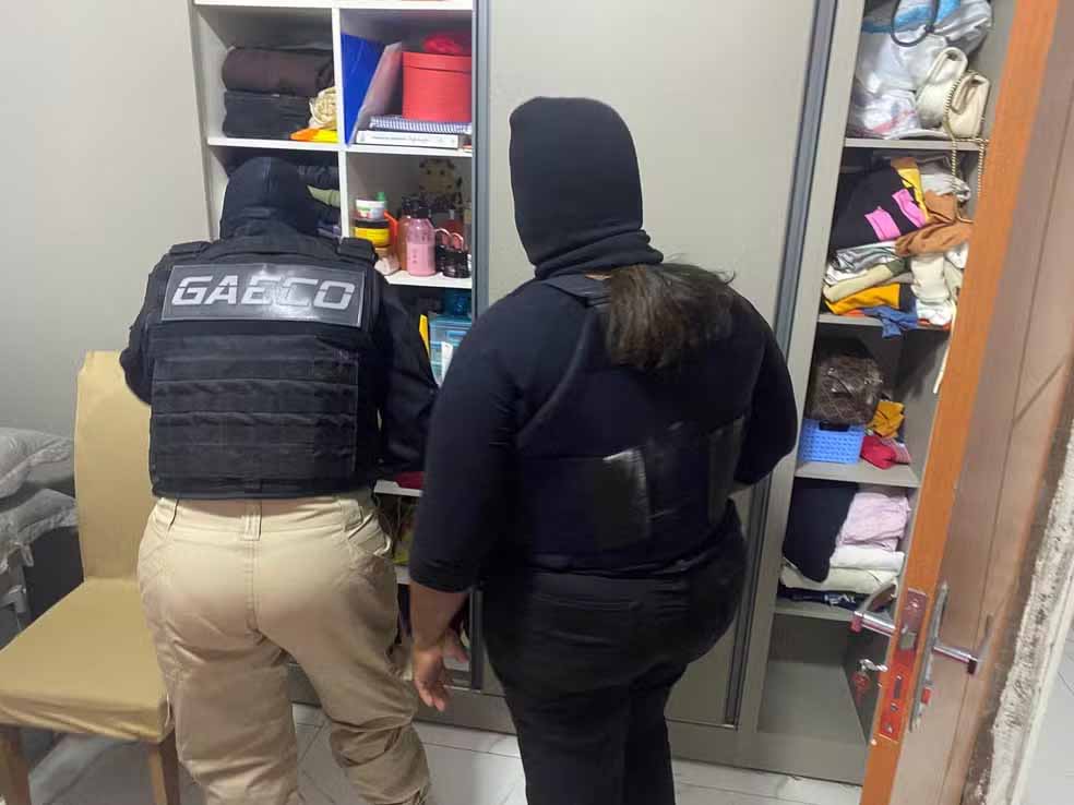 Sete pessoas são presas em terceira fase de operação que investiga grupo criminoso envolvido em homicídios na Bahia — Foto: MP-BA