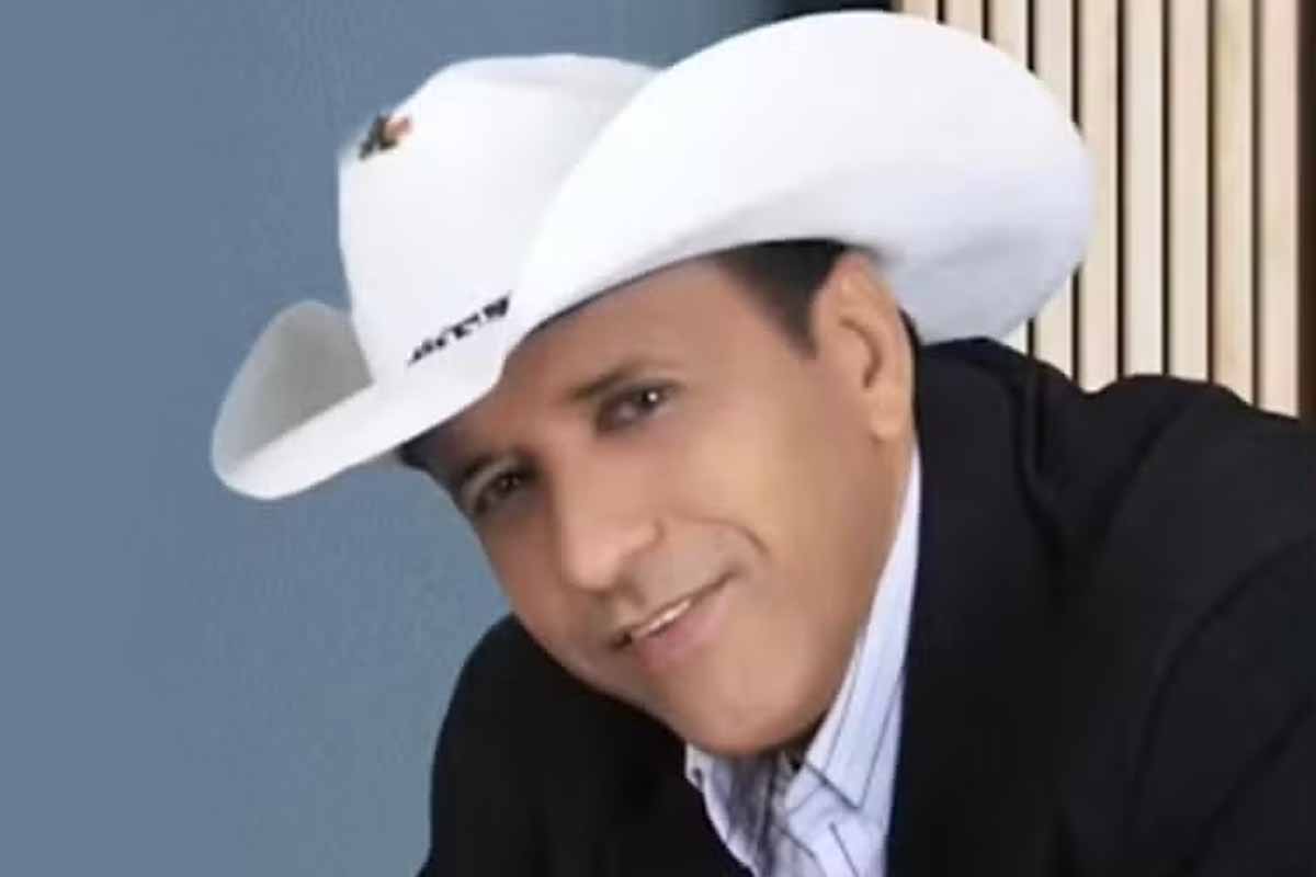 Cantor gospel, Carlinhos Novaes, morre morre na Bahia aos 65 anos