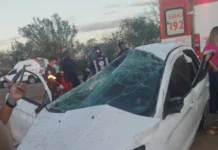 Grave acidente na BR-116: carro capota com duas crianças a bordo Grave acidente na BR-116 entre Santa Bárbara e Serrinha: carro capota com duas crianças a bordo