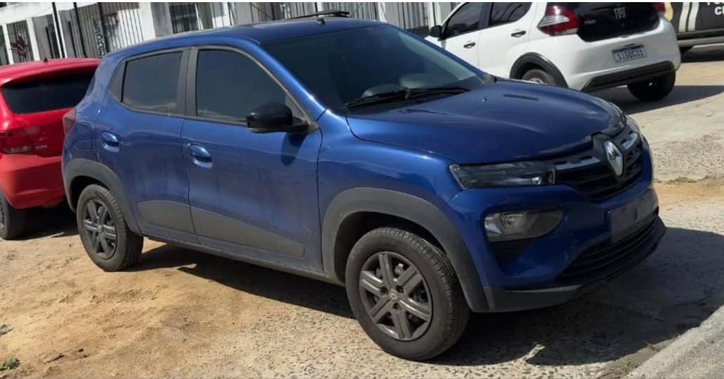 Policia recupera veículo com restrição de roubo em Ipirá