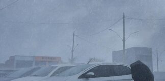 Defesa Civil e Inmet emitem alerta para chuvas intensas para Itaberaba e mais 180 cidades baianas Chuva na Praça do Coqueiro,em Itaberaba