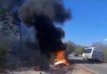 Grave acidente entre carro e moto deixa mortos na BA-046 em Itaberaba Grave acidente entre carro e moto deixa mortos na BA-046 em Itaberaba