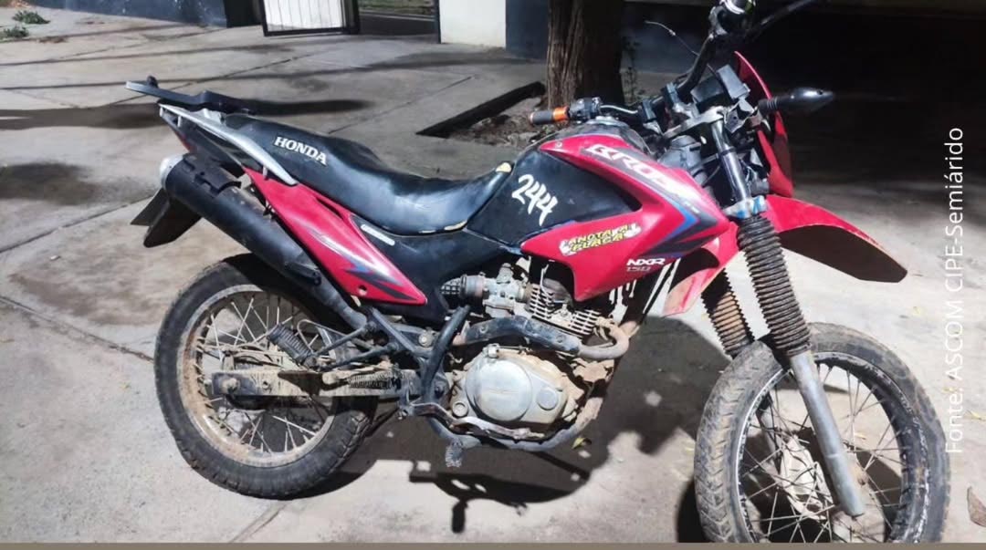 CIPE-Semiárido recupera motocicleta roubada após perseguição em Xique-Xique
