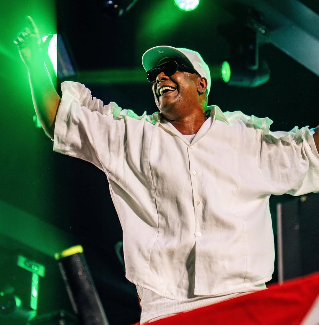 Márcio Victor é internado e submetido a cateterismo após passar mal em Salvador