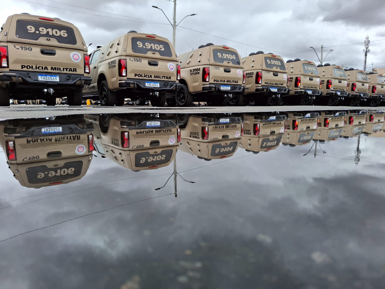 governo do estado entrega mais de 50 viaturas da PM, durante evento em Itaberaba