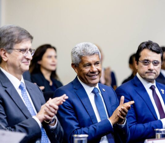 Governador Jerônimo Rodrigues participa da posse do procurador-geral da Bahia na presidência do CNPG Governador Jerônimo Rodrigues participa da posse do procurador-geral da Bahia na presidência do CNPG