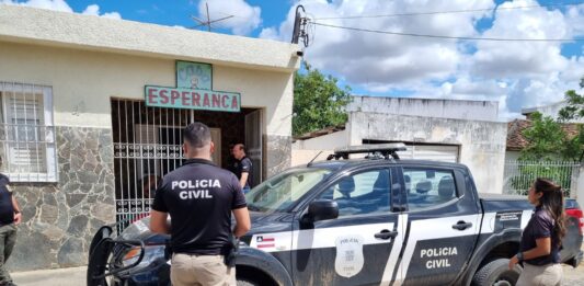 Polícia Civil realiza ação de Natal Solidário e beneficia crianças em situação de vulnerabilidade em Itaberaba Polícia Civil realiza ação de Natal Solidário e beneficia crianças em situação de vulnerabilidade em Itaberaba