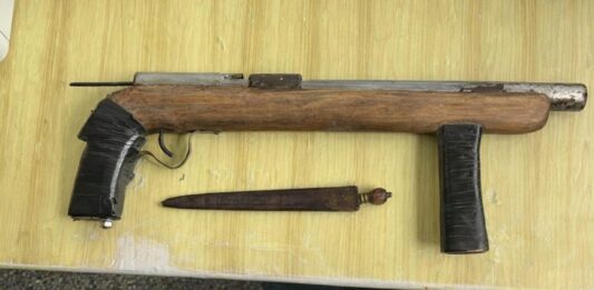 Policia apreende arma de fogo e cumpre mandado de prisão em Ruy Barbosa Policia apreende arma de fogo e cumpre mandado de prisão em Ruy Barbosa