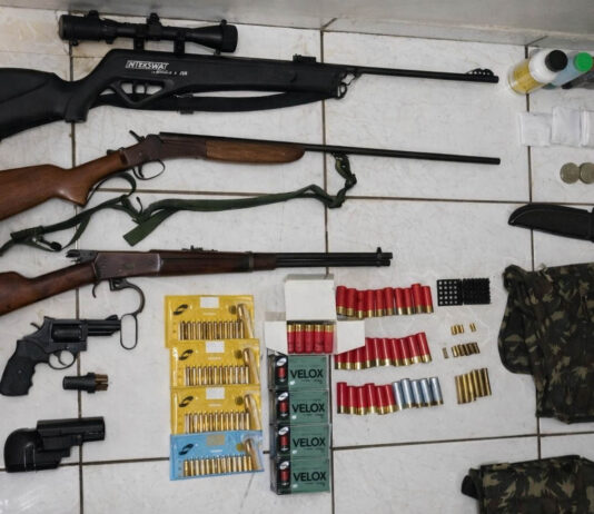 Policia apreende armas de fogo durante ação em Sobradinho Policia apreende armas de fogo durante ação em Sobradinho