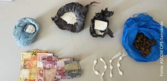 Homem é preso em flagrante por tráfico de drogas durante a Operação Força Total em São Gabriel Homem é preso em flagrante por tráfico de drogas durante a Operação Força Total em São Gabriel