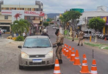 Operação Força Total reforça policiamento e aborda quase 800 pessoas em Itaberaba Operação Força Total reforça policiamento e aborda quase 800 pessoas em Itaberaba