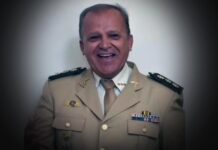 Coronel da PM morre após batida entre carro e caminhão na BA-263 Coronel da PM morre após batida entre carro e caminhão na BA-263