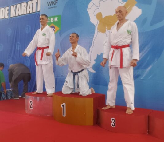 Júlio Neto, atleta da ASKADOI, conquista o Campeonato Sul-Americano de Karatê Master