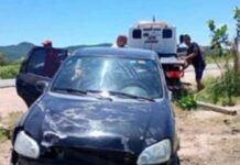 Carro capota após ser fechado por carreta na BR-122 Carro capota após ser fechado por carreta na BR-122