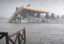 Ventania seguida de chuva derruba cobertura de posto de combustíveis na BA-052, em Ipirá Ventania seguida de chuva derruba cobertura de posto de combustíveis na BA-052, em Ipirá