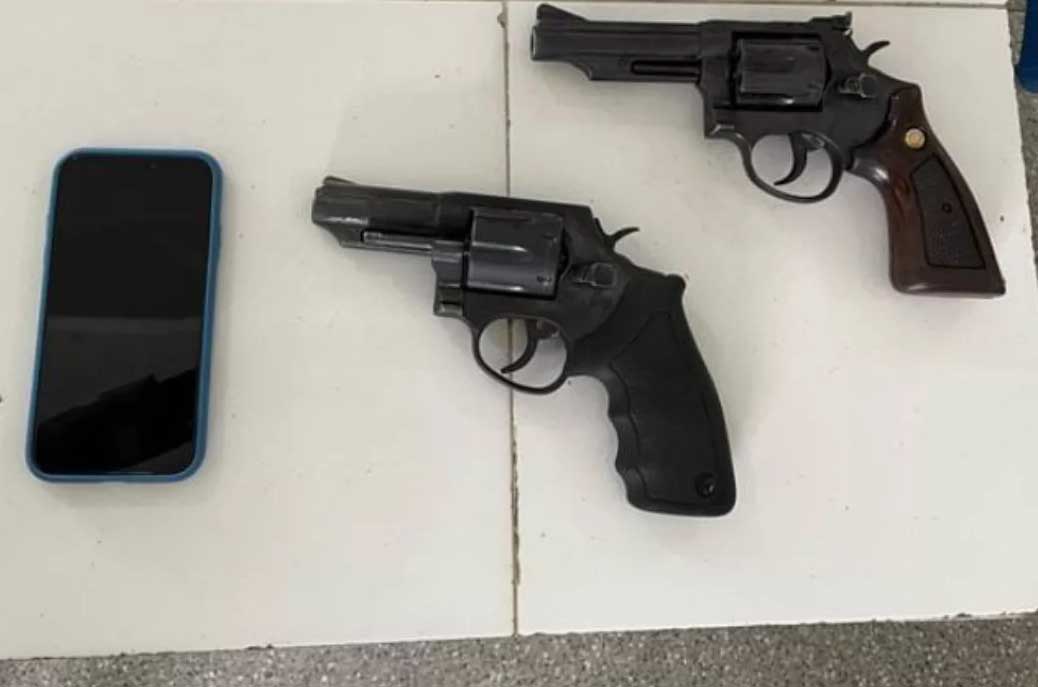 RONDESP apreende armas de fogo após perseguição em Ipirá